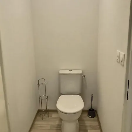 Apartament Recent Pour 4 Personnes + Bebe *